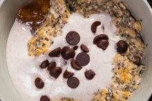 Load image into Gallery viewer, Peanut Butter & Chocolate Chip Overnight Oats (Low Carb)