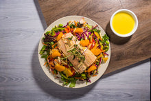 Load image into Gallery viewer, Citrus Mixed Greens Salad with Salmon (Low Carb)