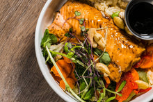 Load image into Gallery viewer, Teriyaki Salmon with Brown Rice & Vegetables (Full Nutrition)