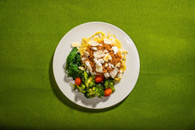 Load image into Gallery viewer, Beef &amp; Spinach Pasta Bolognese (Full Nutrition)
