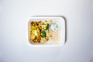 Curried Cod on Rice with Herb Yogurt (Low Carb)