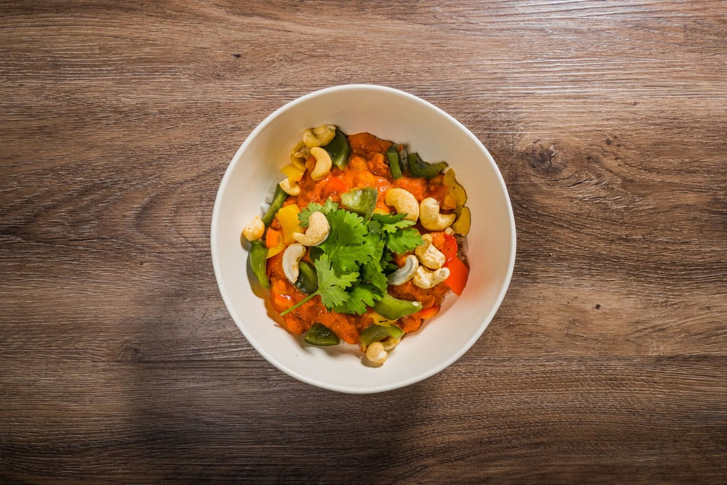 Chopped Veggie Salad With Tempeh & Hummus (Plant-Based)
