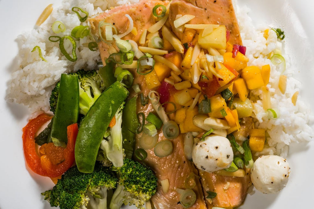 Salmon with Rice & Mango Salsa (Full Nutrition)