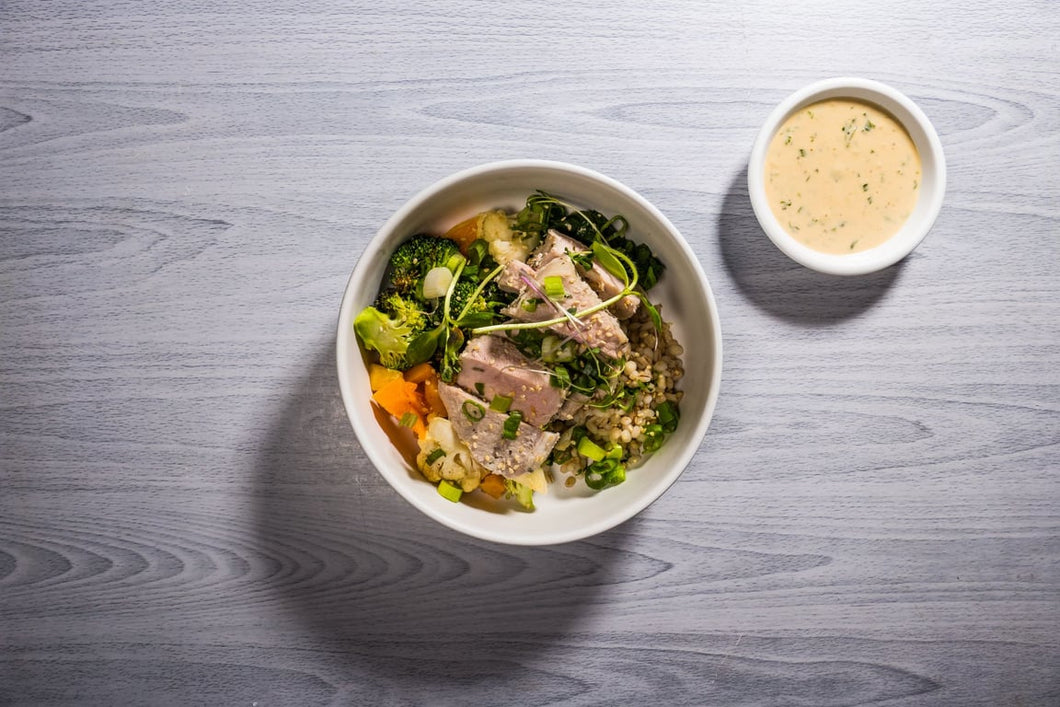 Citrus Mixed Greens Salad with Salmon (Low Carb)